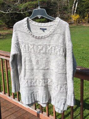 American Eagle Outfitters Gray Cable Knit Sweater Sz M Tunic Logo Cozy Cabincore